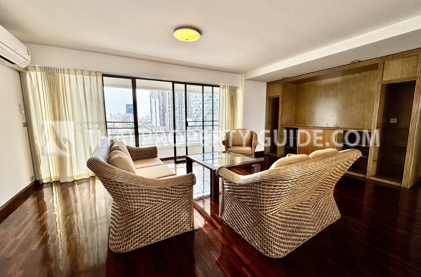 Apartment for rent in Phaholyothin (near Harrow International School)